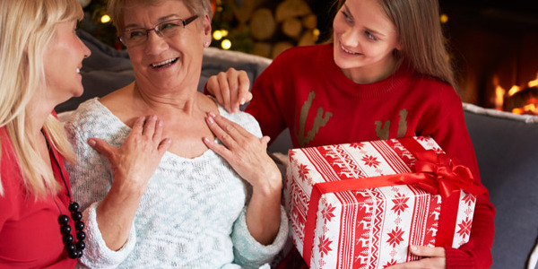 Regalo di Natale per la mamma: idee per stupirla